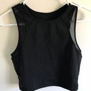 Lululemon crop size 6